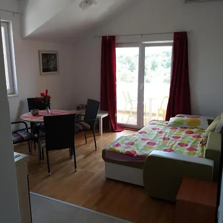 Apartments Sea/Boris * Bilice